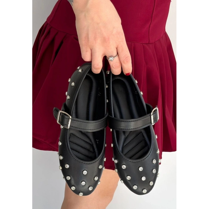 Ritta Siyah Cilt Kemerli Babet Ayakkabı