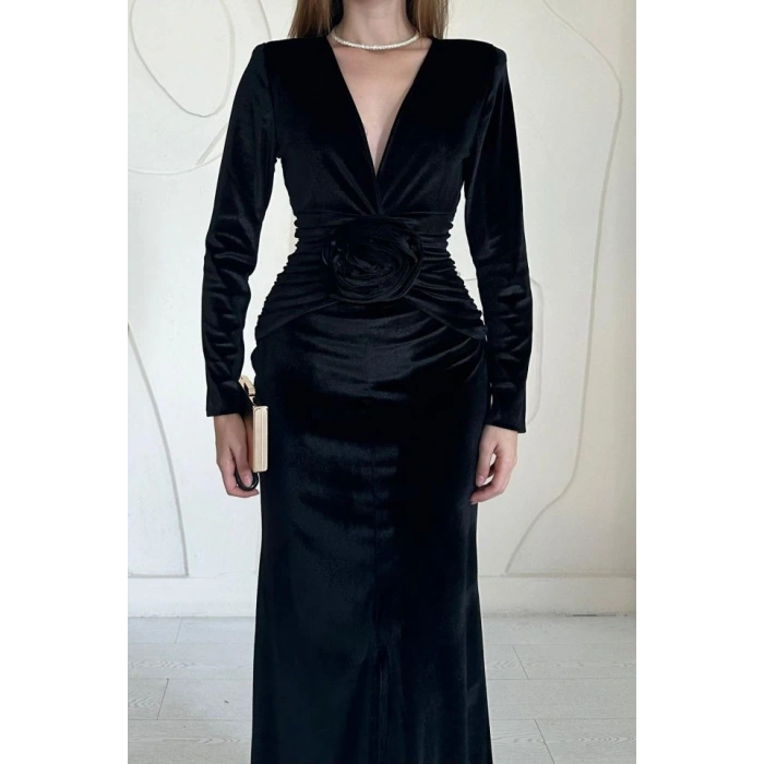 Siyah Önü Yırtmaçlı Güllü Elbise