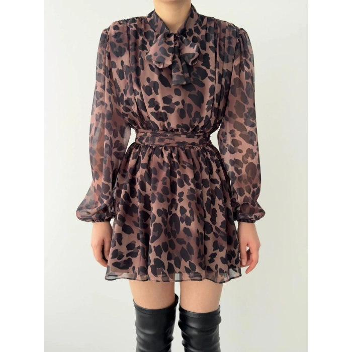 Tepa Fiyonk Detay Elbise