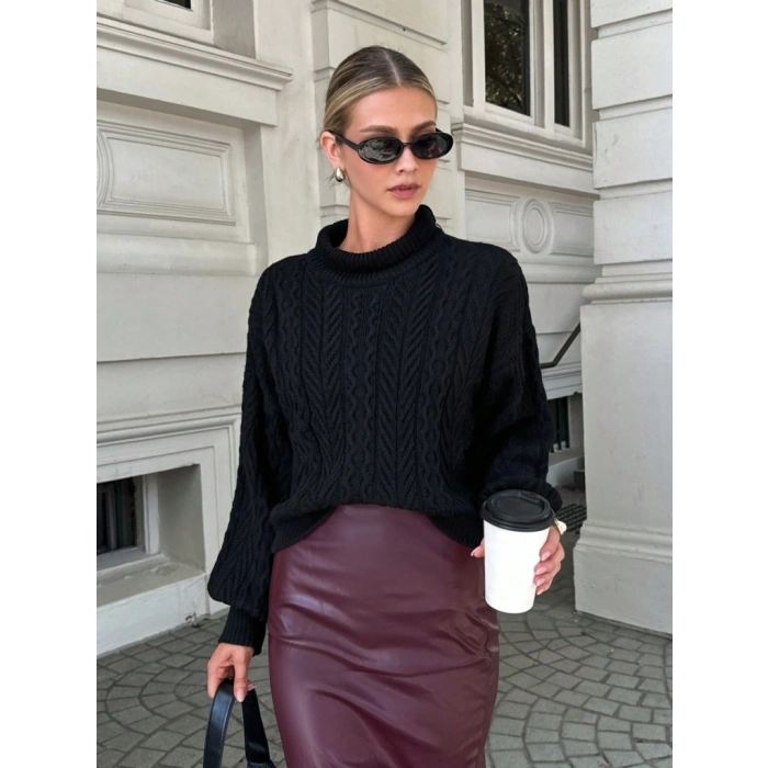 Uzun Kollu Yarı Balıkçı Yaka Triko Bluz