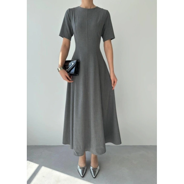 Wera Pliseli Midi Elbise