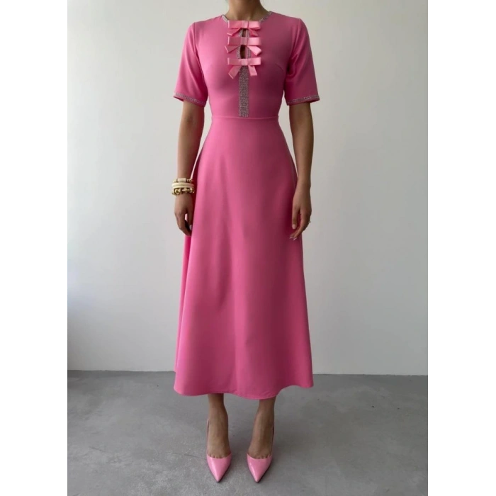 Wera Taşlı Fiyonk Detaylı Elbise