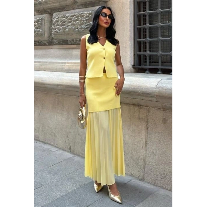 Yelekli Ve Pilise Etekli Triko Takım 10001