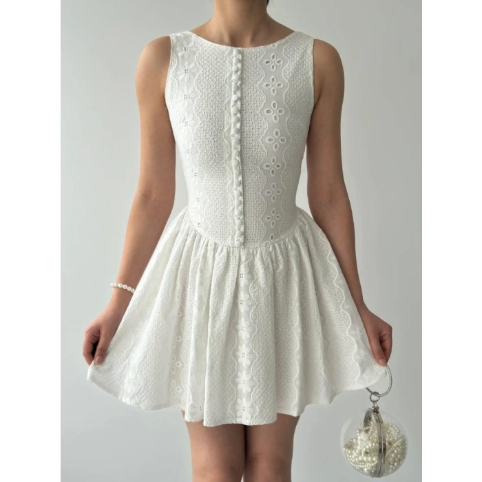 Yema Düğme Detaylı Elbise