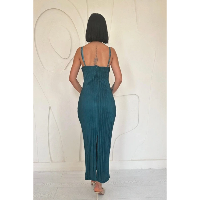 Zümrüt Piliseli Halter Boyun Elbise