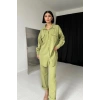 Yeşil Gömlek Ve Çıtçıtlı Pantolon Takım