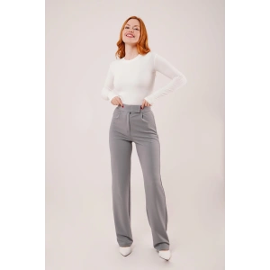 Cırt Kapama Detaylı Gri Pantolon