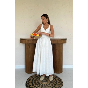 Ekru Dantel Detaylı Askılı Elbise