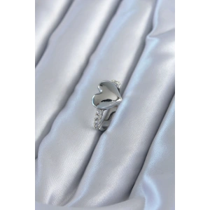 Gümüş Renk Pirinç Zirkon Taşlı Kalp Model Kadın Yüzük