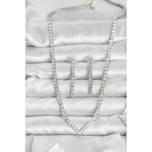 Gümüş Renk Zirkon Taşlı Kadın Kolye Küpe Seti