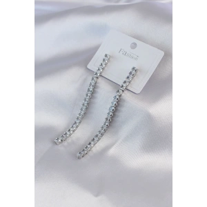 Gümüş Renk Zirkon Taşlı Kadın Küpe