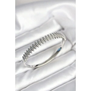 Gümüş Renk Zirkon Taşlı Pirinç Kadın Kelepçe