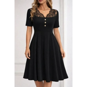 Kadın Kısa Kollu Dantel V Yakalı Düğmeli Kısa Janjan Krep Elbise