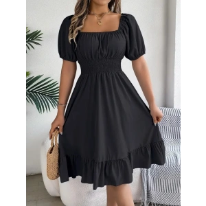 Kadın Kısa Kollu Kare Yakalı Beli Lastikli Kısa Trikoton Elbise