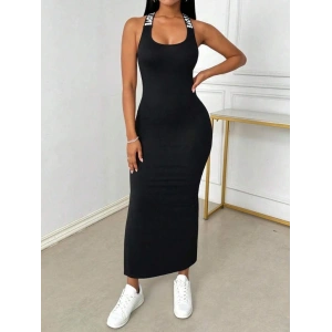 Kadın Yuvarlak Yaka Sırttan çapraz şerit Love Detaylı Yırtmaçlı Viskon Elbise