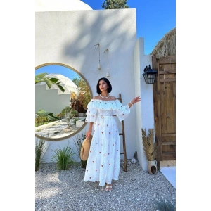 Kırmızı Omuzları Lastikli Brode Elbise