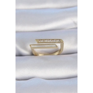 Pirinç Gold Renk Zirkon Taşlı Beyaz Sedef Detay Kadın Yüzük