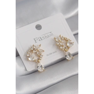 Pirinç Gold Renk Zirkon Taşlı Çiçek Model Sallantı Detay Kadın Küpe