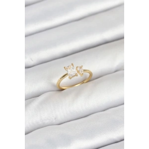 Pirinç Gold Renk Zirkon Taşlı Kadın Yüzük