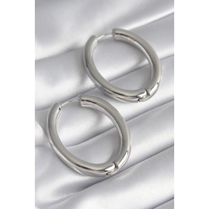 Pirinç Gümüş Renk Halka Model Kadın Küpe