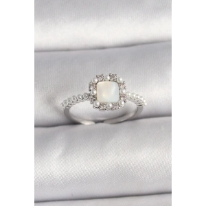 Pirinç Gümüş Renk İncili Kare Beyaz Mineli Ayarlanabilir Kadın Yüzük