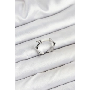 Pirinç Gümüş Renk Kemik Model Kadın Yüzük