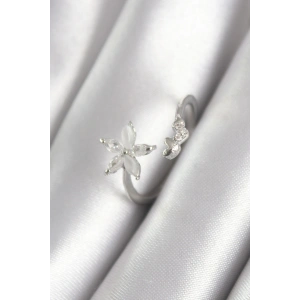 Pirinç Gümüş Renk Zirkon Taşlı Çiçek Model Kalp Detay Kadın Yüzük