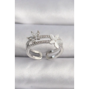 Pirinç Gümüş Renk Zirkon Taşlı Çiçek Model VIP Seri Kadın Yüzük