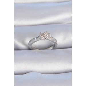 Pirinç Gümüş Renk Zirkon Taşlı Düğüm Model Kadın Yüzük