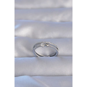 Pirinç Gümüş Renk Zirkon Taşlı Kalpli Su Yolu Model Ayarlanabilir Yüzük