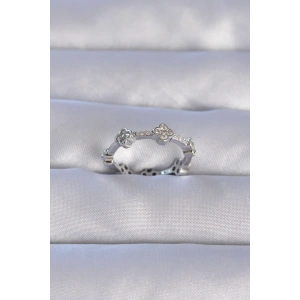 Pirinç Gümüş Renk Zirkon Taşlı Yonca Model Ayarlanabilir Yüzük