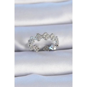 Pirinç Gümüş Renk Zirkon Taşlı Yonca Model Kadın Yüzük