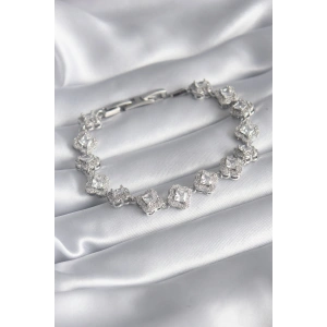 Pirinç Gümüş Renk Zirkon Taşlı Yonca Model VIP Seri Kadın Bileklik