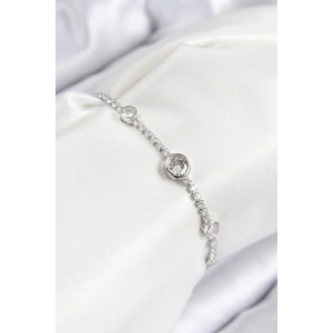 Pirinç Zirkon Taşlı Daire Model Gümüş Renk Asansörlü Kadın Bileklik