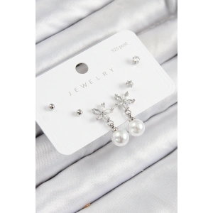 Pirinç Zirkon Taşlı İnci Sallantılı Çiçek Model Gümüş Renk 925 Ayar Gümüş Çivi Kadın Küpe Set