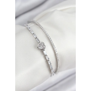 Pirinç Zirkon Taşlı Kalp Model Gümüş Renk Kadın Bileklik