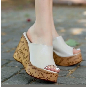 Silya Bej Cilt Dolgu Topuk Terlik