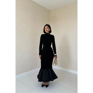 Siyah Eteği Garnili Triko Elbise