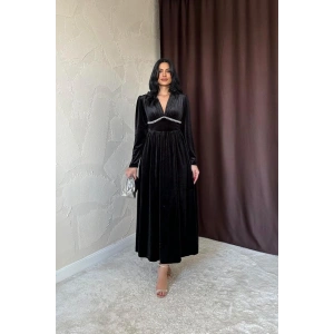 Siyah Göğüs Altı Taşlı Elbise