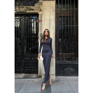 Uzun kollu uzun elbise