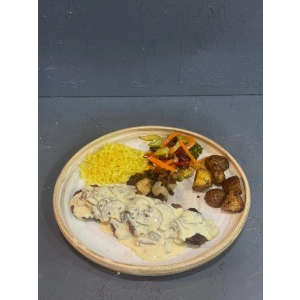 Mantar Soslu Kaşarlı Köfte