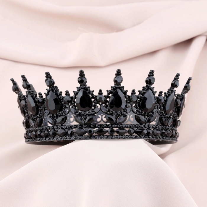 Siyah Plastik Pasta Üstü Taç