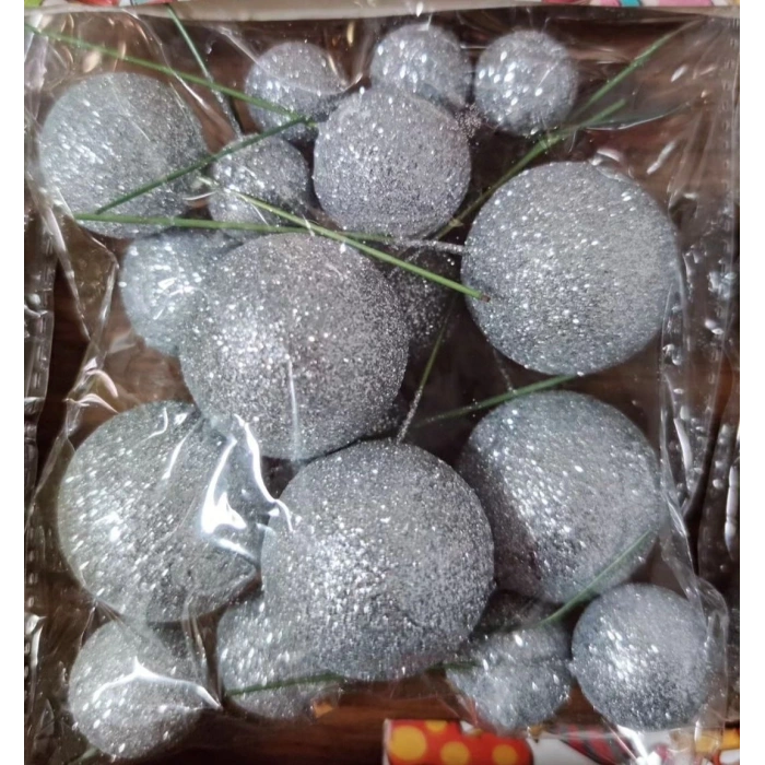 Pasta üstü top süs gümüş simli