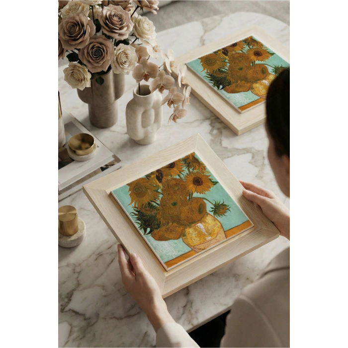 Vincent Van Gogh - On İki Ayçiçekli Vazo - Doğal Ahşap Çerçeveli Taş Tablo