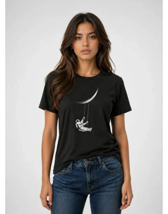 Astronot Ay Temalı Tişört Kısa Kol Yazlık Bisiklet Yaka T-Shirt - Siyah