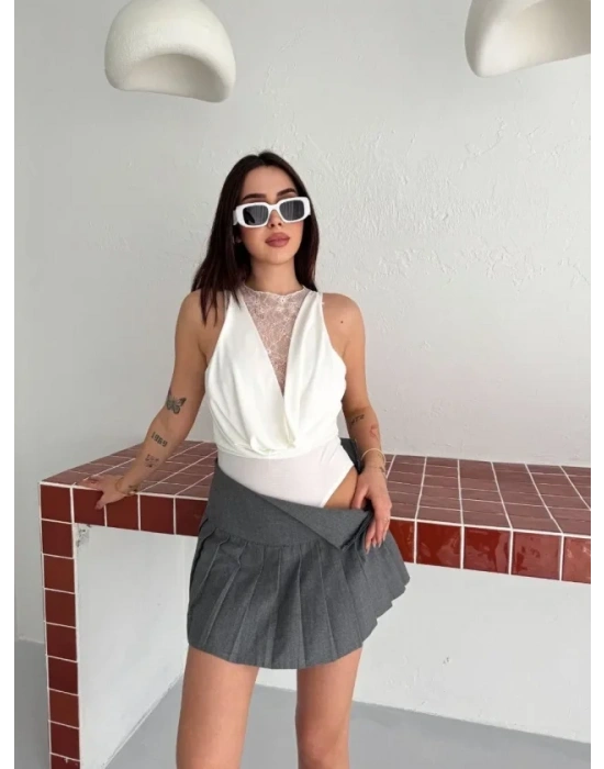 Dantel Detaylı Derin Dekolte Body Şık Kolsuz Yazlık Bodysuit - Beyaz