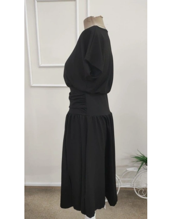 Kadın Kısa Kollu Belden Oturtmalı Yırtmaçlı Kısa Janjan Krep Elbise