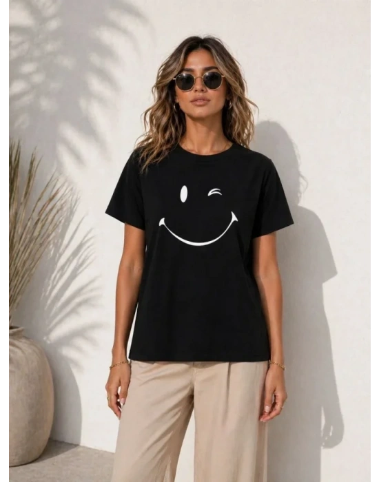 Minimal Gülümseyen Yüz Baskılı Tişört Kısa Kol Yazlık T-Shirt - Siyah