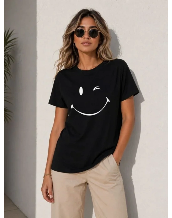 Minimal Gülümseyen Yüz Baskılı Tişört Kısa Kol Yazlık T-Shirt - Siyah