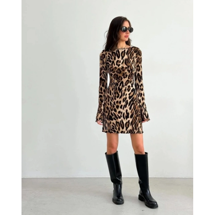 Kadın Uzun Kollu Sırtı Açık Bağlamalı Leopar Desenli Kısa Dalgıç Elbise